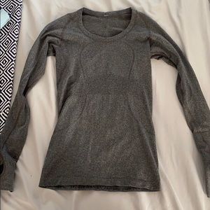 Lululemon shirt